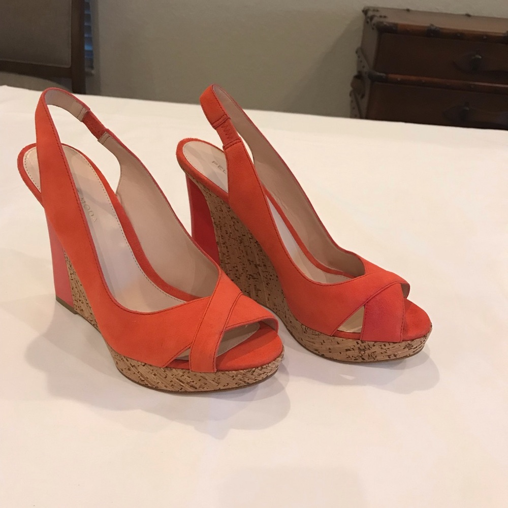 Pelle Moda wedges